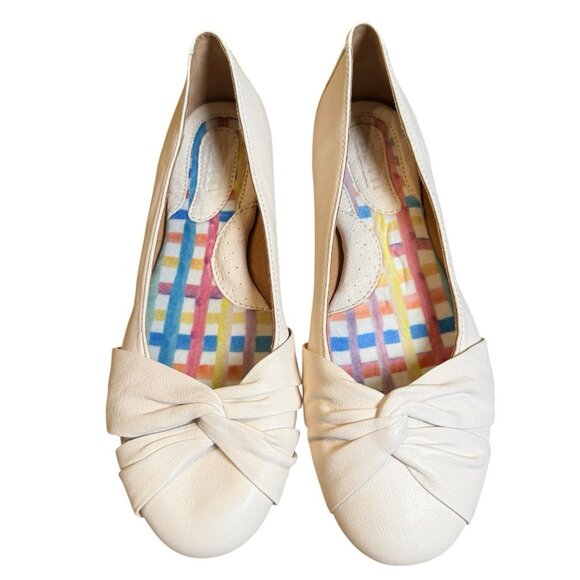 Born Lilly Ballet Flats Leather Size 8M Beige Draped Round Toe Casual Comfy - Picture 6 of 8
